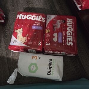 Huggies Little Movers & Parasol Diapers Size 3